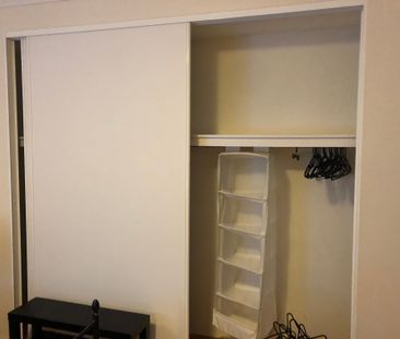 East Perth - Photo 4