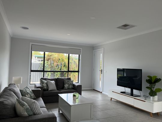 Modern 2 Bedroom Townhouse - Photo 1