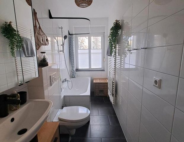 3 Raum Gemütliche Wohnung - Foto 1