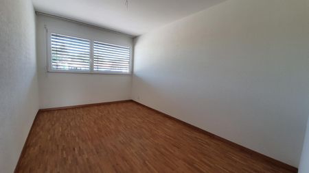 Superbe 4.5 pièces au 3ème étage avec balcon - Photo 4