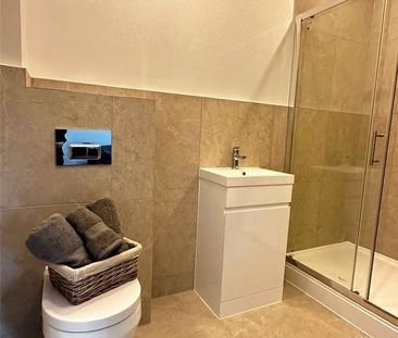 2 bedroom apartment to rent - Photo 6