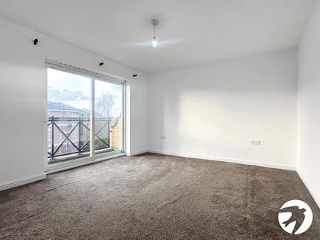 2 bedroom flat to rent - Photo 3