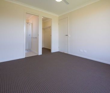 9 Cartier Circuit, Burdell QLD 4818 - House For Rent | Domain - Photo 2