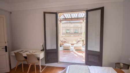 Room in a shared 6-bedroom apartment for rent in El Putget i Farró, professionals and students - Photo 5