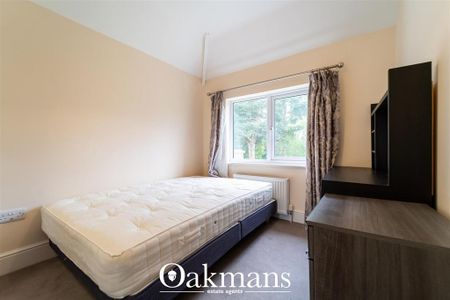 6 bedroom semi-detached house to rent - Photo 2