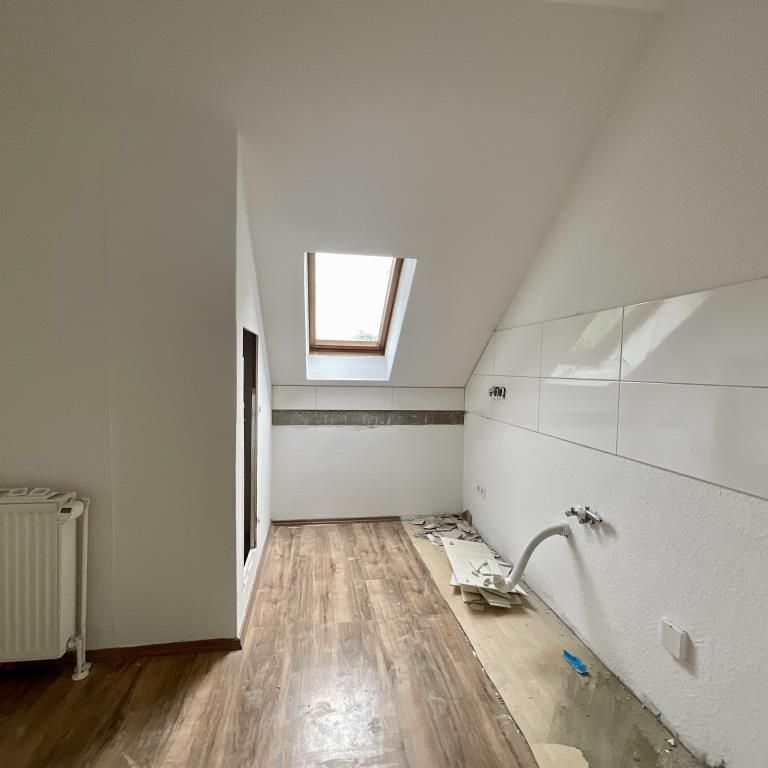 Bezugsfertige 3-Zimmer-Wohnung mit Balkon! - Foto 1