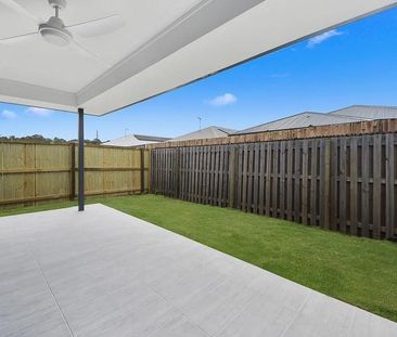 Three Bedroom Duplex! - Photo 1