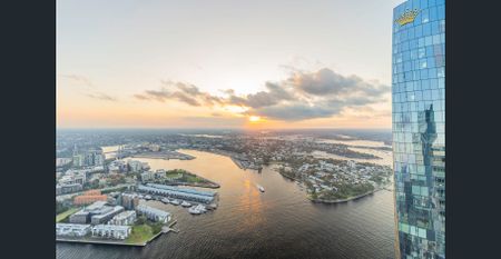 Luxurious 3 Bedroom Apartment Waterfront Living - Photo 4