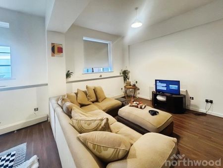 1 bedroom flat to rent - Photo 2