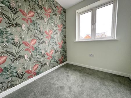 End of Terrace - Photo 3