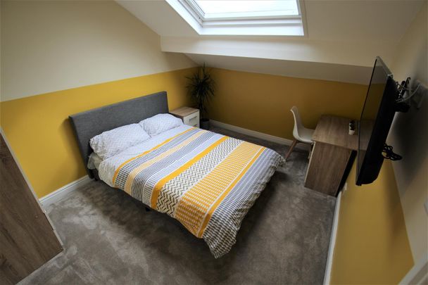 Belle Vue Road, Hyde Park, LS3 1HF, Leeds - Photo 1