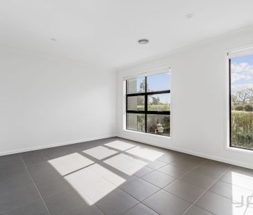 16 Fragrance Terrace, Manor Lakes - Photo 5