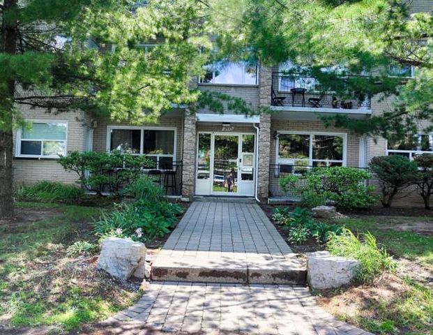 205 Lorraine Ave | 205 Lorraine Ave, Kitchener - Photo 1