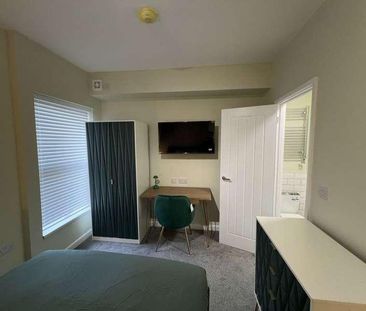 Rm, Aldermans Drive, PE3 - Photo 1