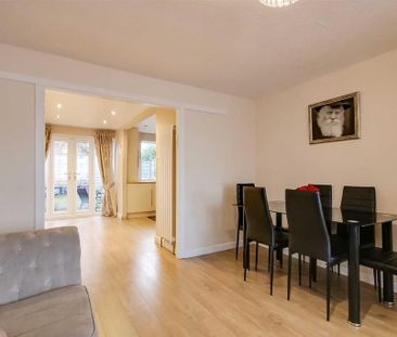 3 bedroom terraced house to rent - Photo 6