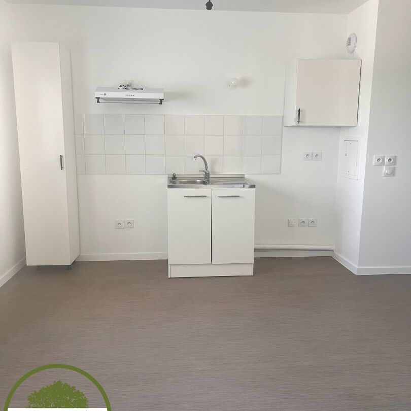 Location Appartement 1 pièce 26m² - Photo 1