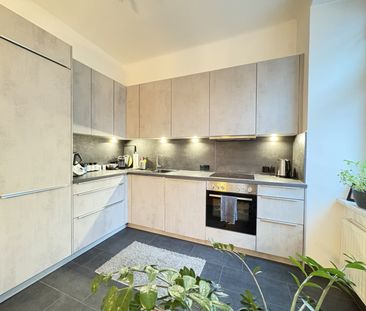 Top sanierte 2 Zimmer- Altbauwohnung! Zentrumsnah! - Photo 2