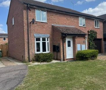 3 bedroom semi-detached house to rent - Photo 6