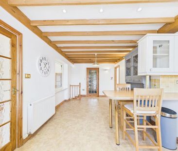 3 bedroom bungalow to rent - Photo 6