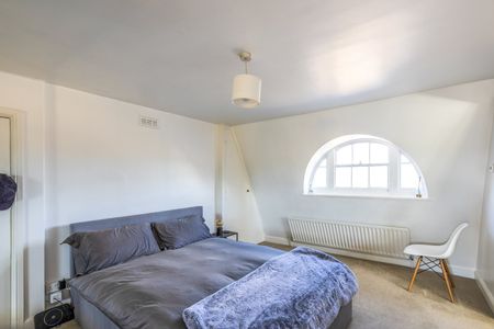 Flat to rent - The Paragon, Blackheath, SE3 - Photo 5