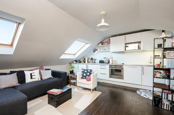 1 bedroom flat to rent - Photo 1