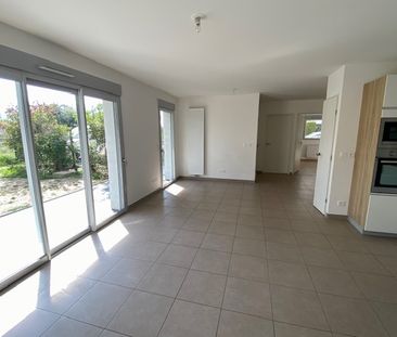 Location Appartement 4 pièces 80m² - Photo 2