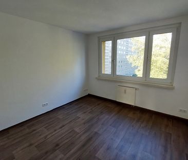 Große Familienwohnung / Balkon / Modern - Photo 4
