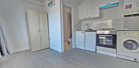 Studio Flat, Riverside Road, N15 - Photo 2