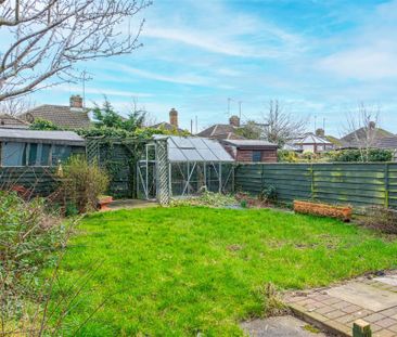 3 bed Bungalow To Let - Photo 5