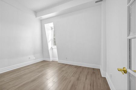 For Lease - 212 Carlton Street Unit# 3, Toronto, Ontario - Photo 3