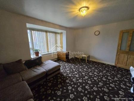 2 bedroom property to rent in Batley - Photo 4