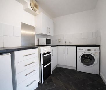 2 bedroom Flat To Let Total Size: 495 SQ FT - Photo 6