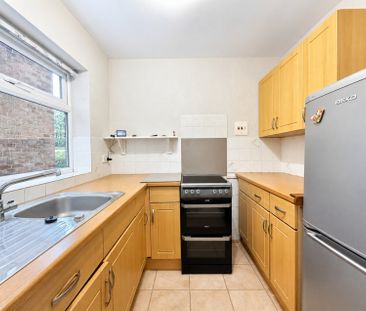 Reedsfield Road, Ashford, Surrey,TW15 - Photo 3