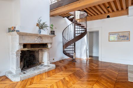 Grand duplex avec garage Place Sathonay - Photo 3