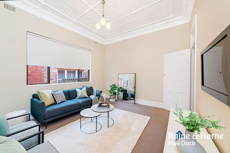 Superb 5 Bedroom Family Home | Extra Convenient Location - Photo 3