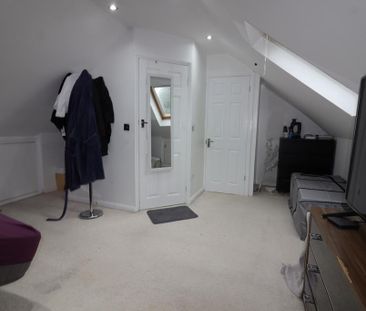 House share to rent - Photo 3