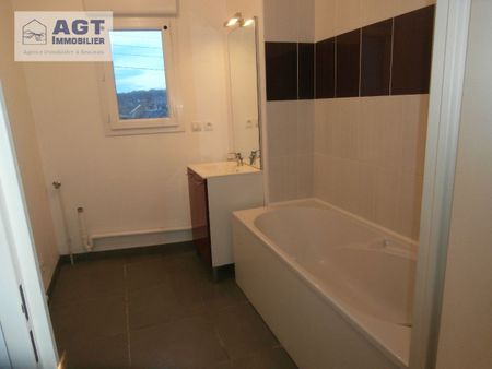 Location Appartement 3 pièces 64m² NOAILLES 60430 - Photo 3