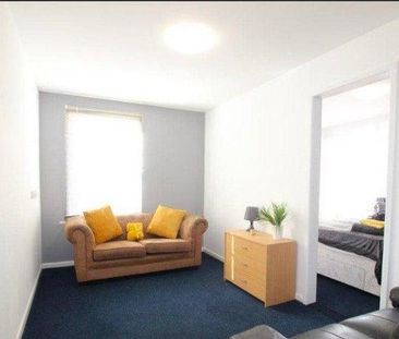 1 Beds - Apartment - - Photo 2