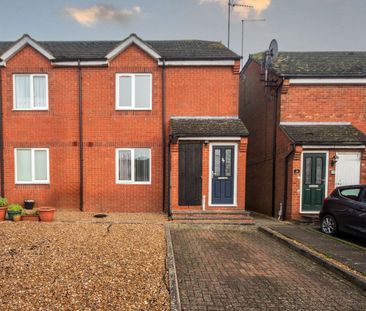 1 bedroom maisonette - Photo 2