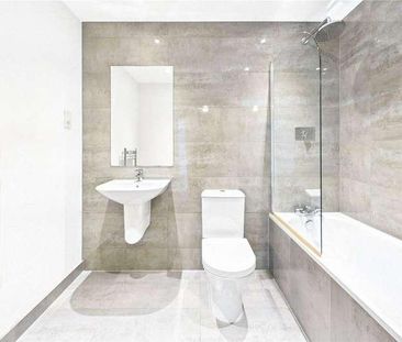 Cromwell Road, Redhill, Surrey, RH1 - Photo 6