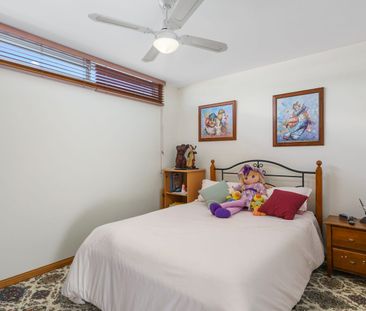 Centrally Located Loft Apartment - Photo 3