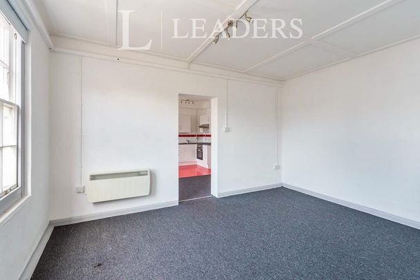 1 bedroom flat to rent - Photo 1