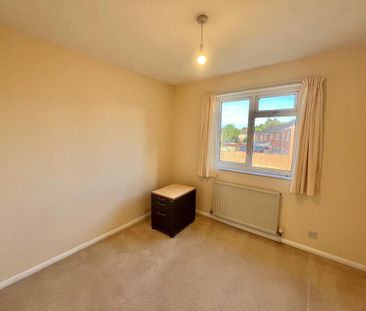 3 bedroom semi-detached house to rent - Photo 6