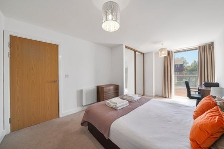 2 Bed Flat, Kennet House, RG1 - Photo 4