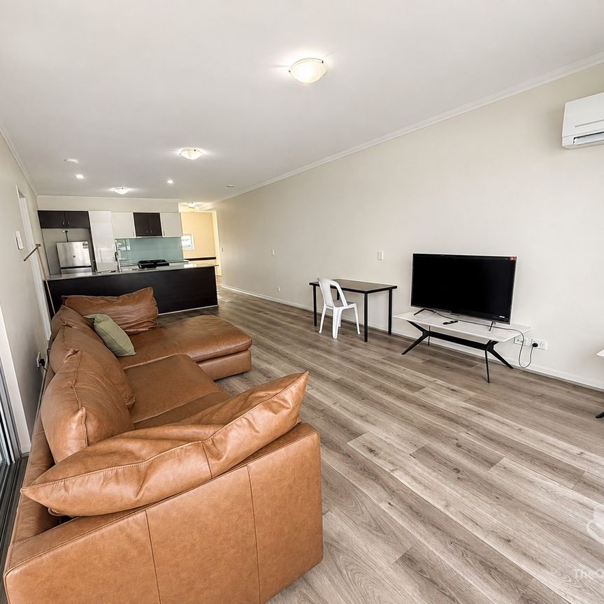 2 BEDROOM 2 BATH UNFURNISHED APARTMENT IN CENTRAL INDOOROOPILLY - Photo 1