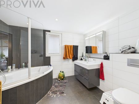 Wohnen auf zwei Etagen mit top Ausstattung - Foto 2