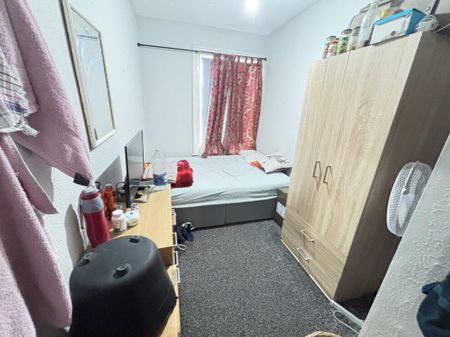 26 Hessle Avenue, Leeds, LS6 1EF - Photo 4