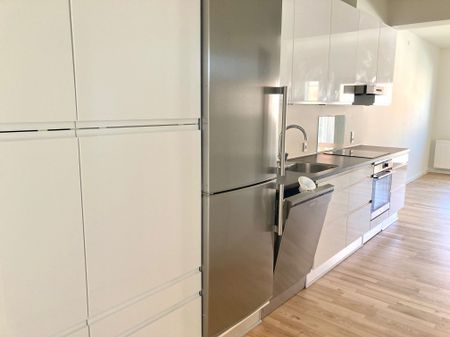 Indbydende 2-værelses lejlighed i Odense C med elevator - Foto 2