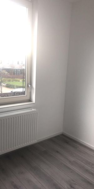 Te huur: Studio San Marinostraat in Almere - Photo 1