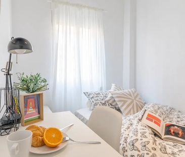 Calle de Dolores, Madrid, Community of Madrid 28039 - Photo 1